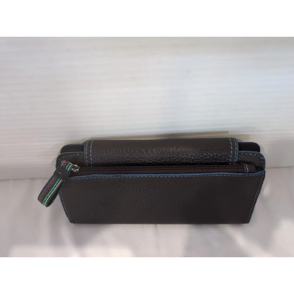 TOMMY HILFIGER WOMENS WALLET Bifold wallet card holder BROWN EUC